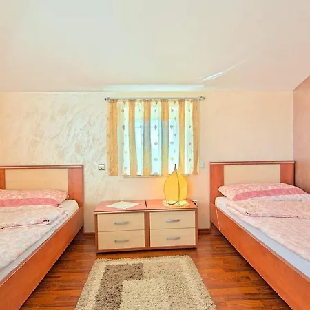 Stunning In With Kitchen * Porec